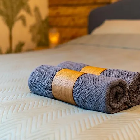 Romantic Stay, Close To The And Centre! Apartment